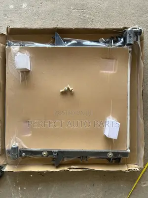 Mitsubishi L200 Radiator / Water Tank