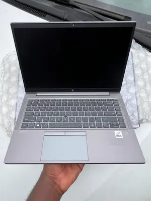 Laptop HP ZBook Firefly 14 G7 16GB Intel Core i5 SSD 256GB