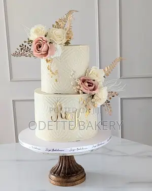 Wedding Cakes on a Budget