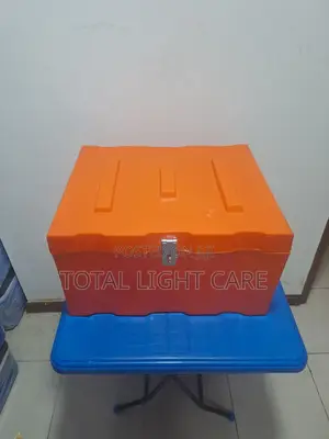 Student Plastic Trunk And Chopbox