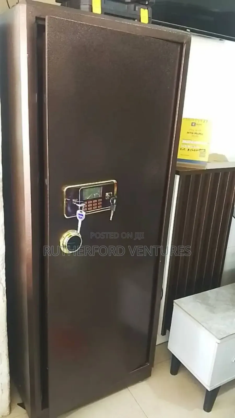 Strong Metal Fireproof Safe for Your Home and Office