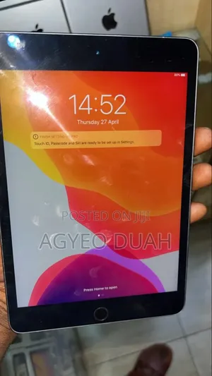 Apple iPad mini 5 64 GB Silver