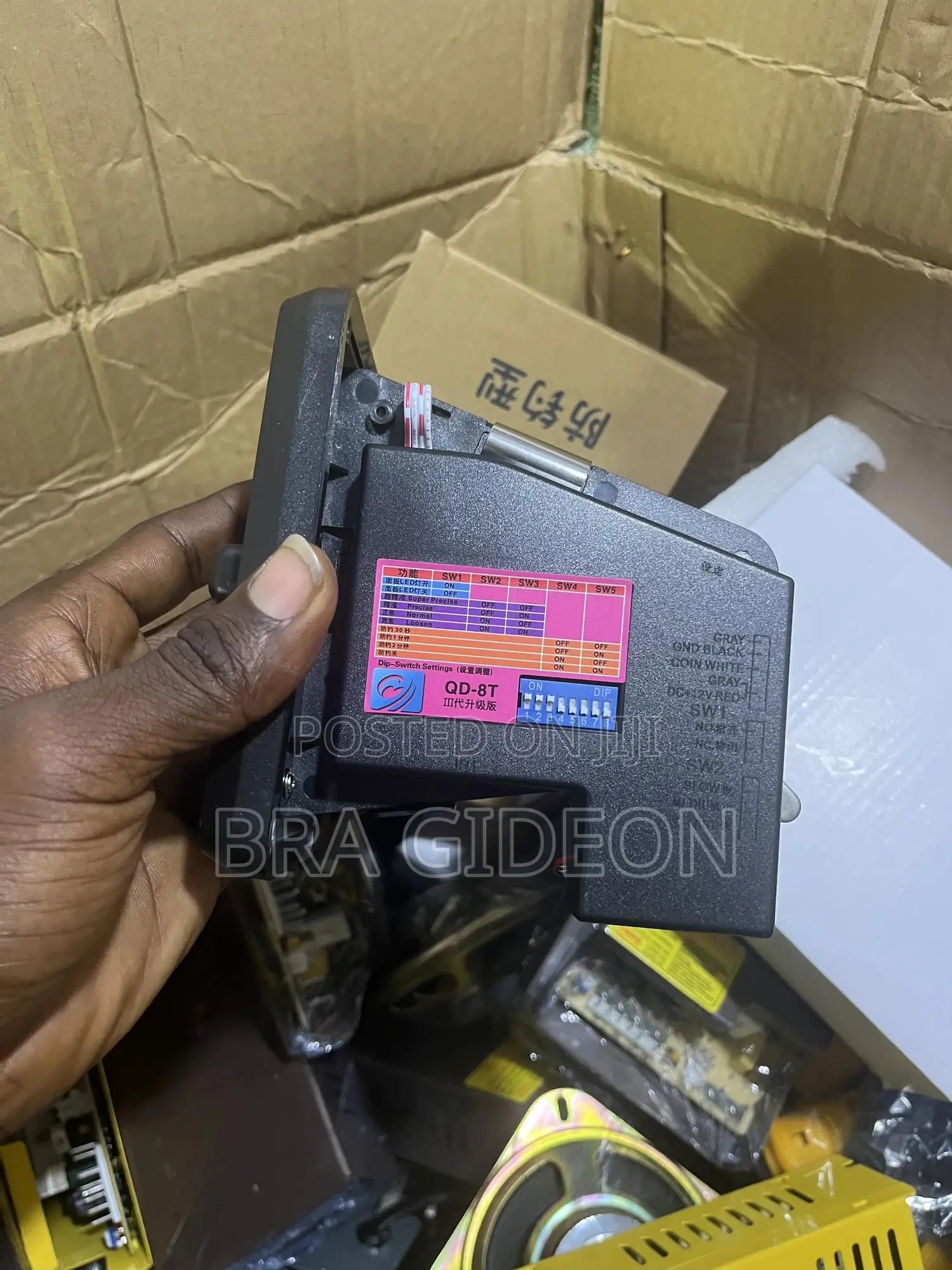 Digital Coin Acceptor