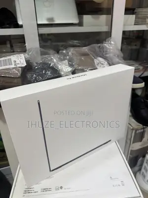 New Laptop Apple MacBook Air 2025 M4 15-Inch 24GB Apple M4 SSD 512GB