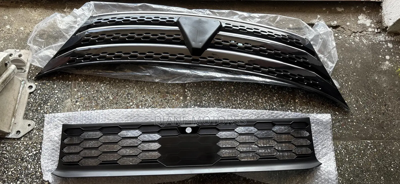 Outlander 2022-2025 Grille and All Kinds of Parts