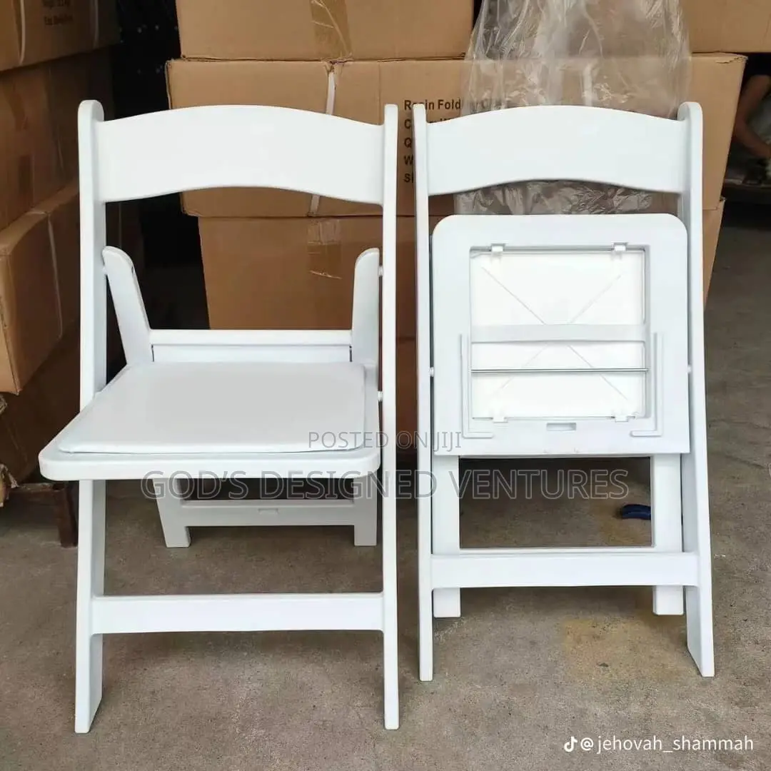 Modern and Solid Event Chair