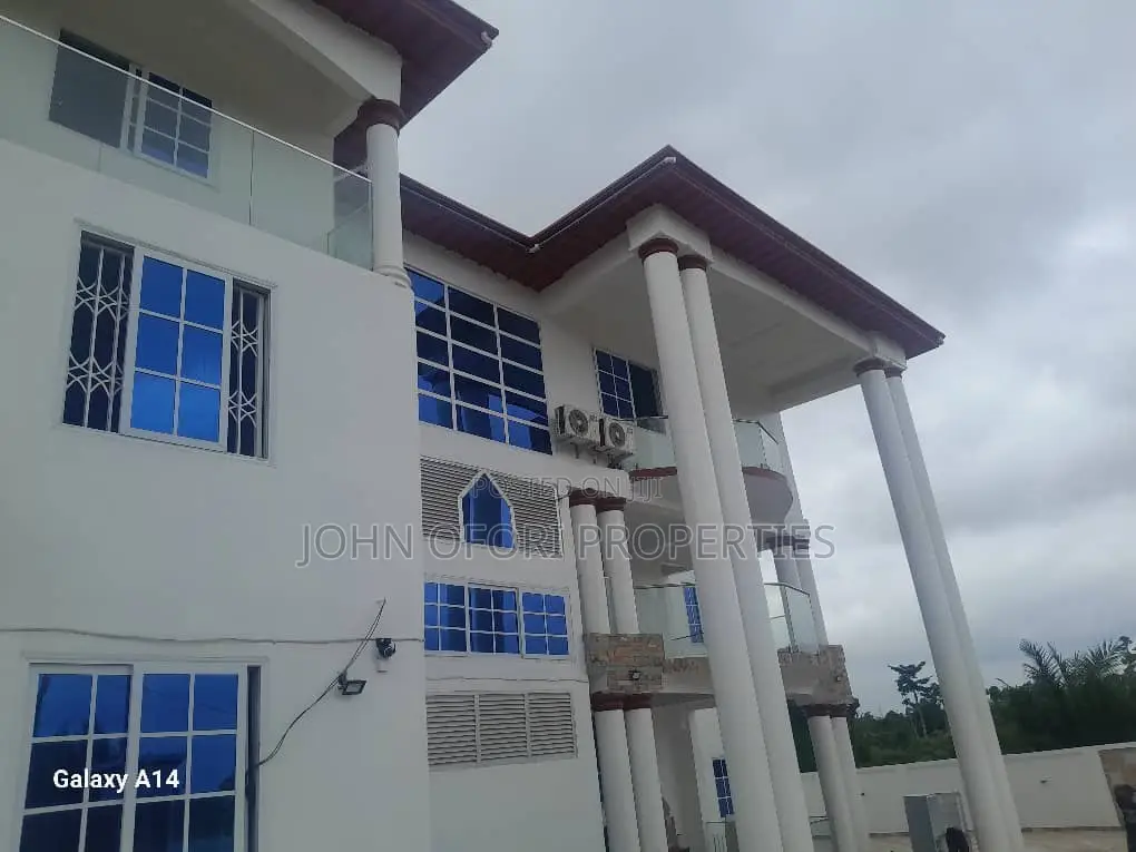 1bdrm Apartment in Emena, Kumasi Metropolitan for rent