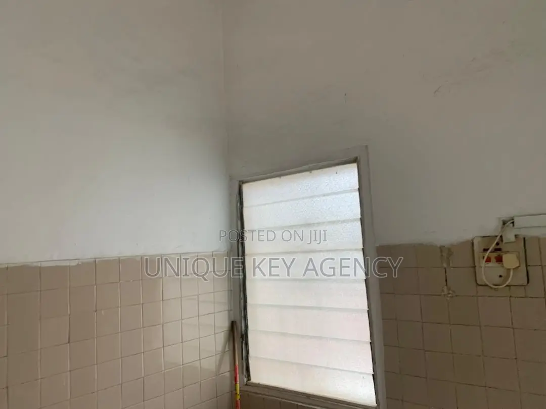 3bdrm House in Unique Key Agency, Tesano for sale