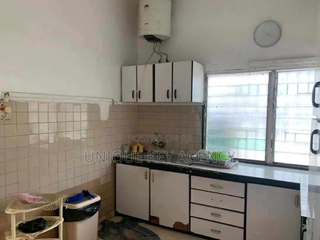 3bdrm House in Unique Key Agency, Tesano for sale