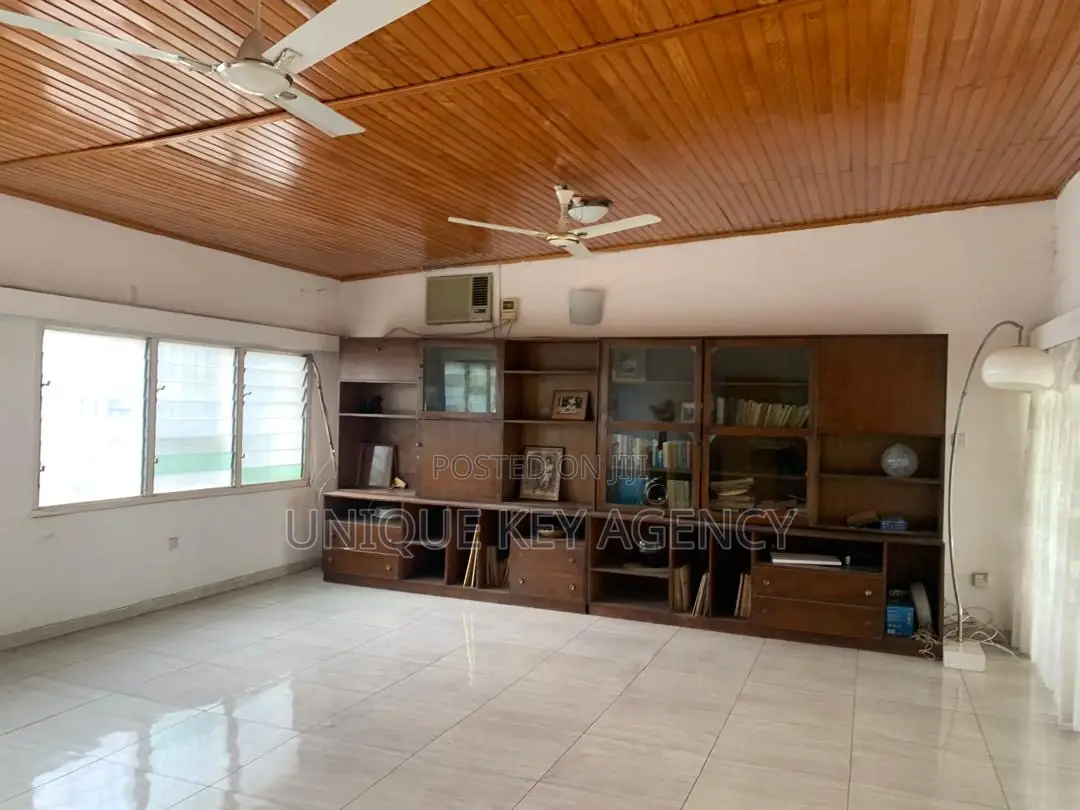 3bdrm House in Unique Key Agency, Tesano for sale