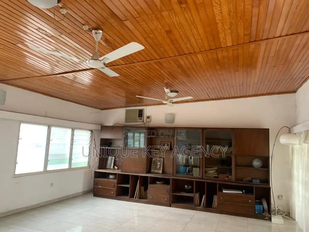 3bdrm House in Unique Key Agency, Tesano for sale