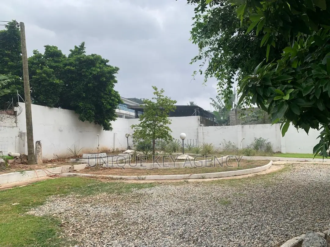 3bdrm House in Unique Key Agency, Tesano for sale