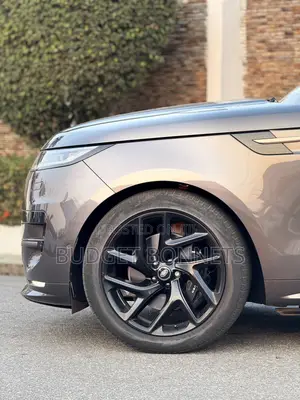 Land Rover Range Rover Sport 2023 Brown