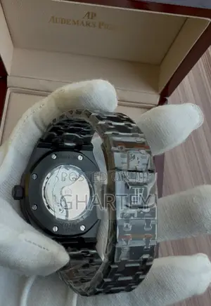 Audemars Piguet Royal Oak – Timeless Sophistication in Black Brown
