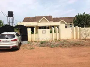 4bdrm House in Begye Akazon, Frafraha for sale