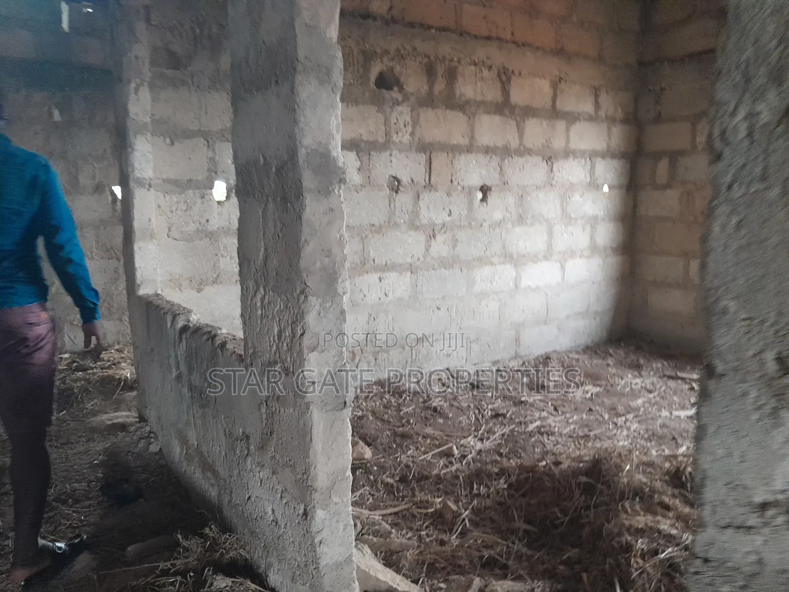 6bdrm House in Adesina, Kumasi Metropolitan for sale