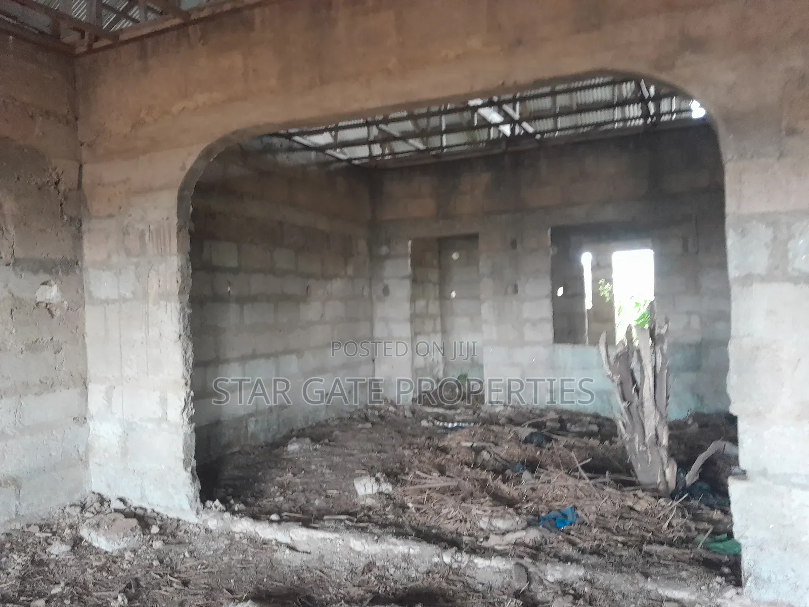 6bdrm House in Adesina, Kumasi Metropolitan for sale