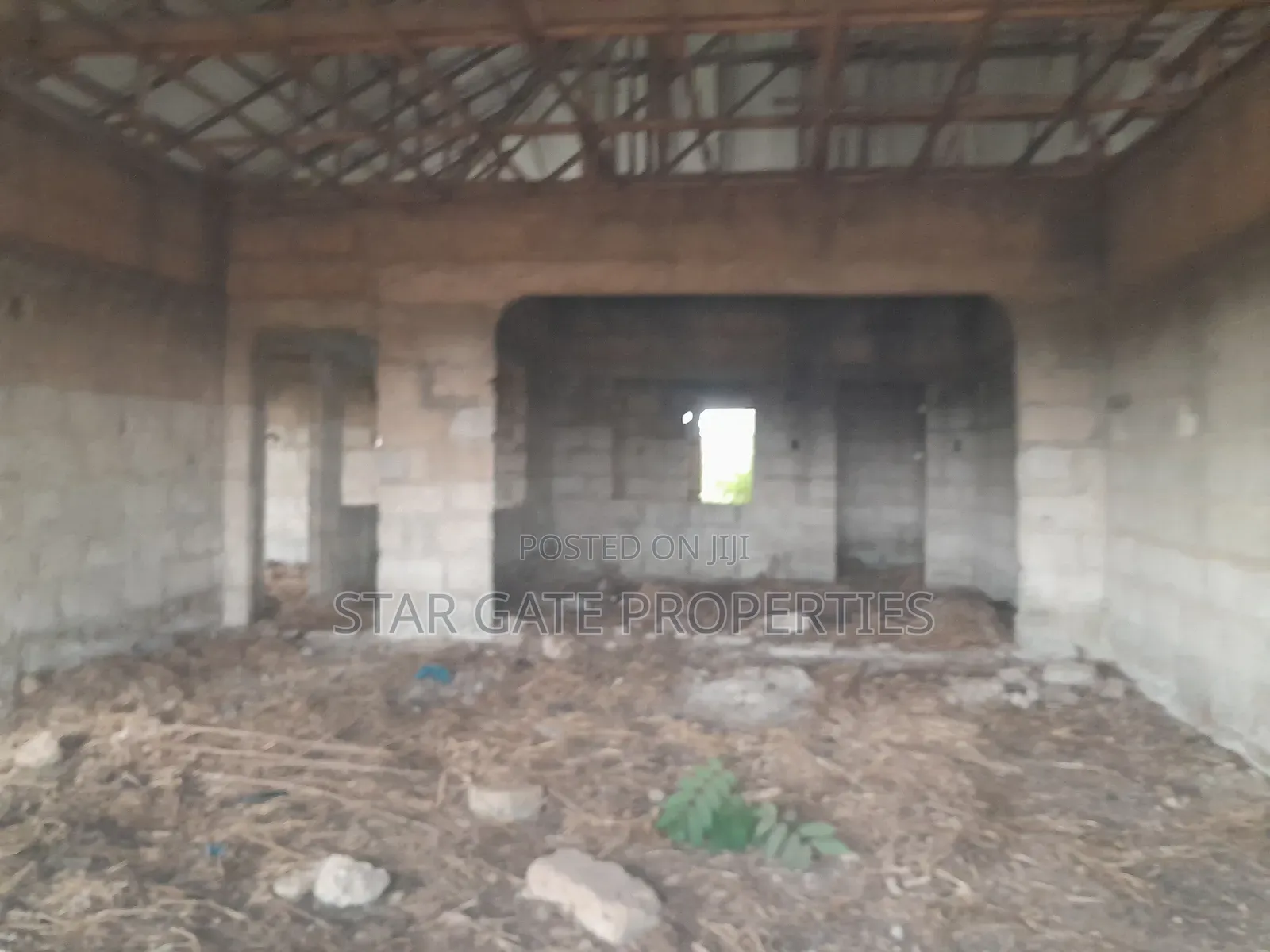 6bdrm House in Adesina, Kumasi Metropolitan for sale