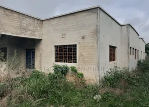 5bdrm House in Ahodwo, Kwabre., Kumasi Metropolitan for sale