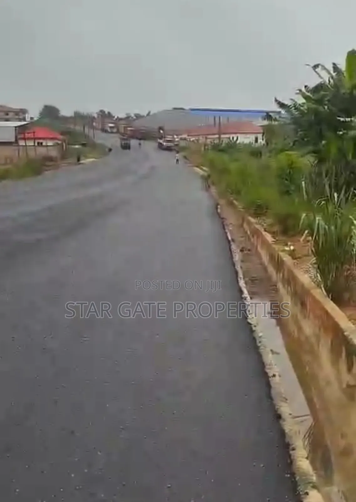 4 Plots for Sale at Adanwomase ( Near Asonomaso/ Bonwire).