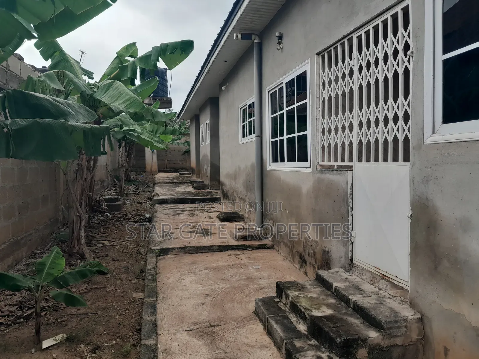 4bdrm House in Appiadu, Near Emina, Kumasi Metropolitan for sale