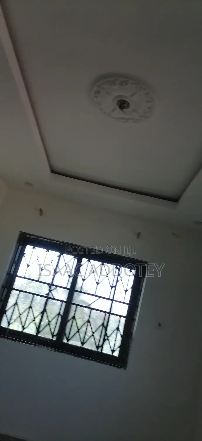 2bdrm Apartment in Spintex Bastona for rent