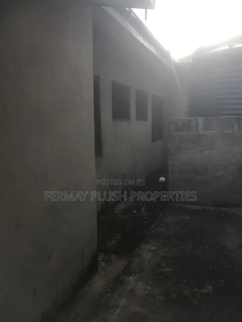 16bdrm Apartment in Adenta Apartment, Accra Metropolitan for sale