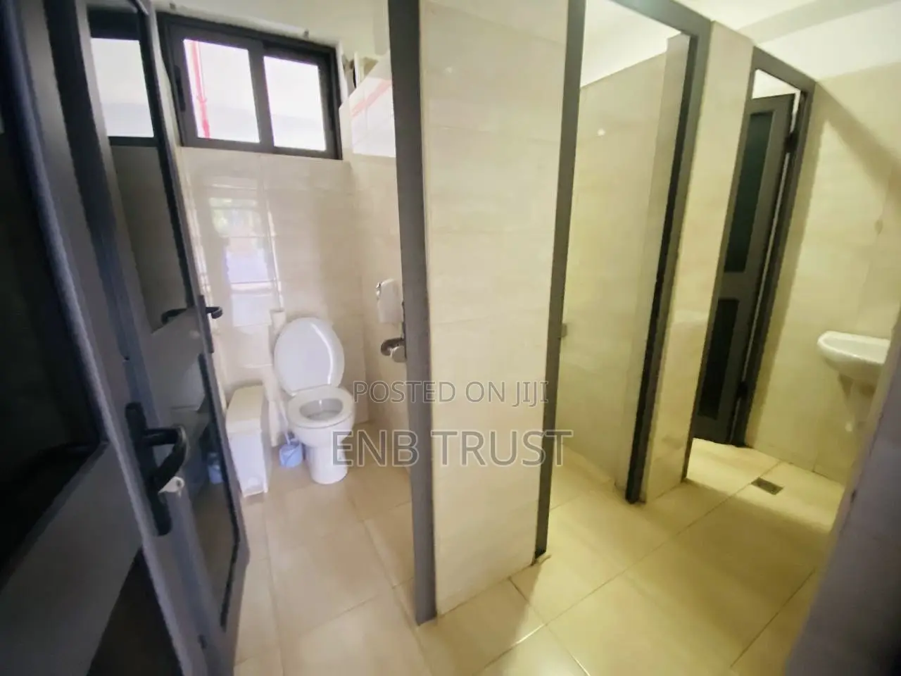 12 Bedrooms Office Space for Rent at Airport