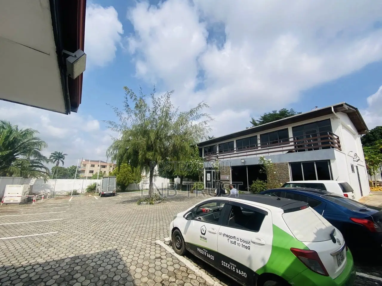 12 Bedrooms Office Space for Rent at Airport