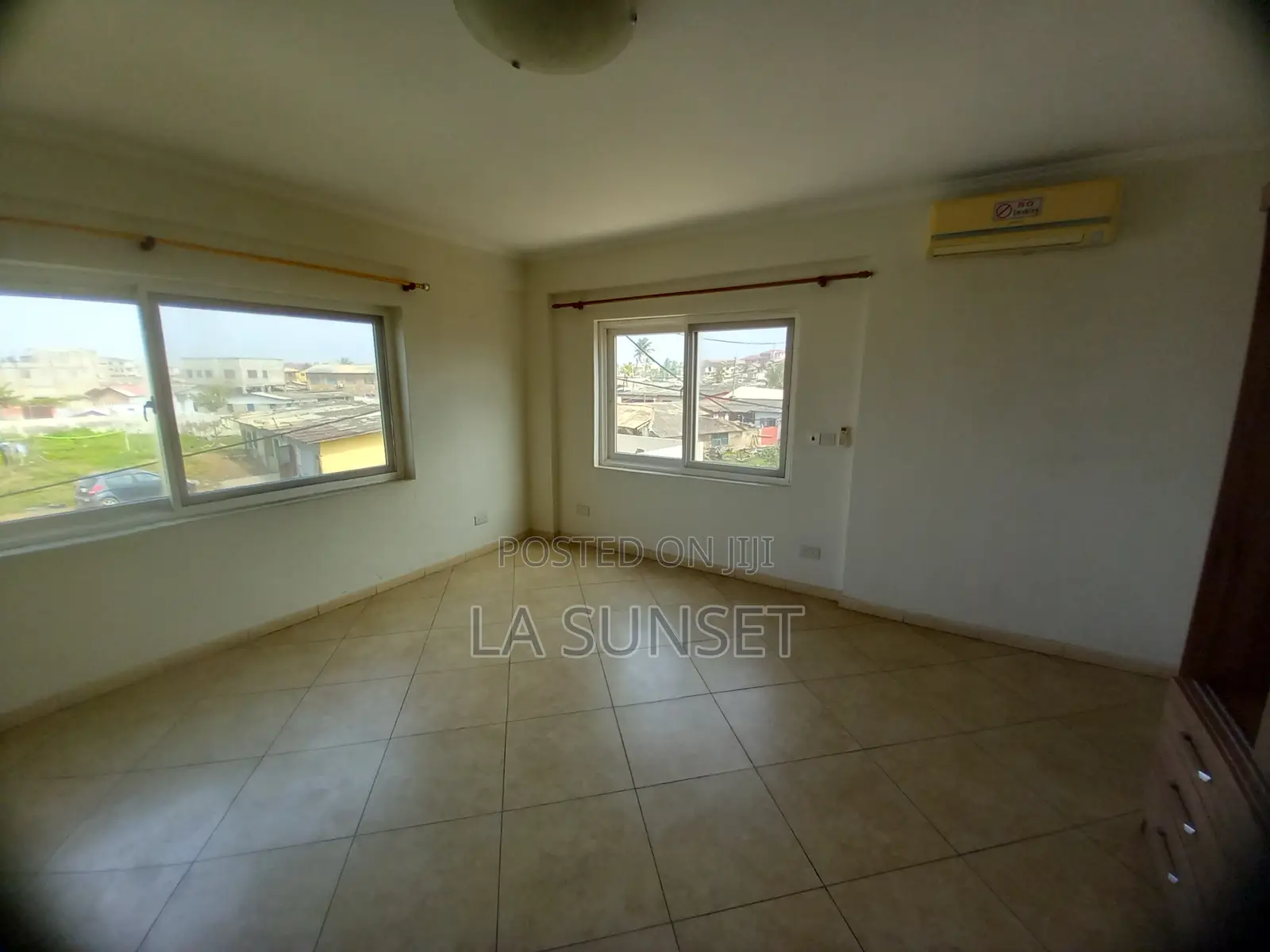 3bdrm Apartment in La Beach, Trade Fair for rent