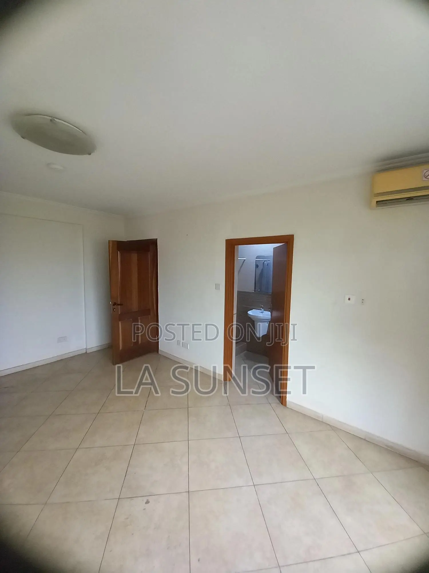 3bdrm Apartment in La Beach, Trade Fair for rent