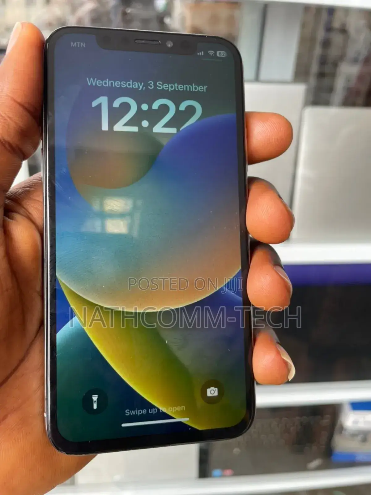 Apple iPhone X 64 GB White