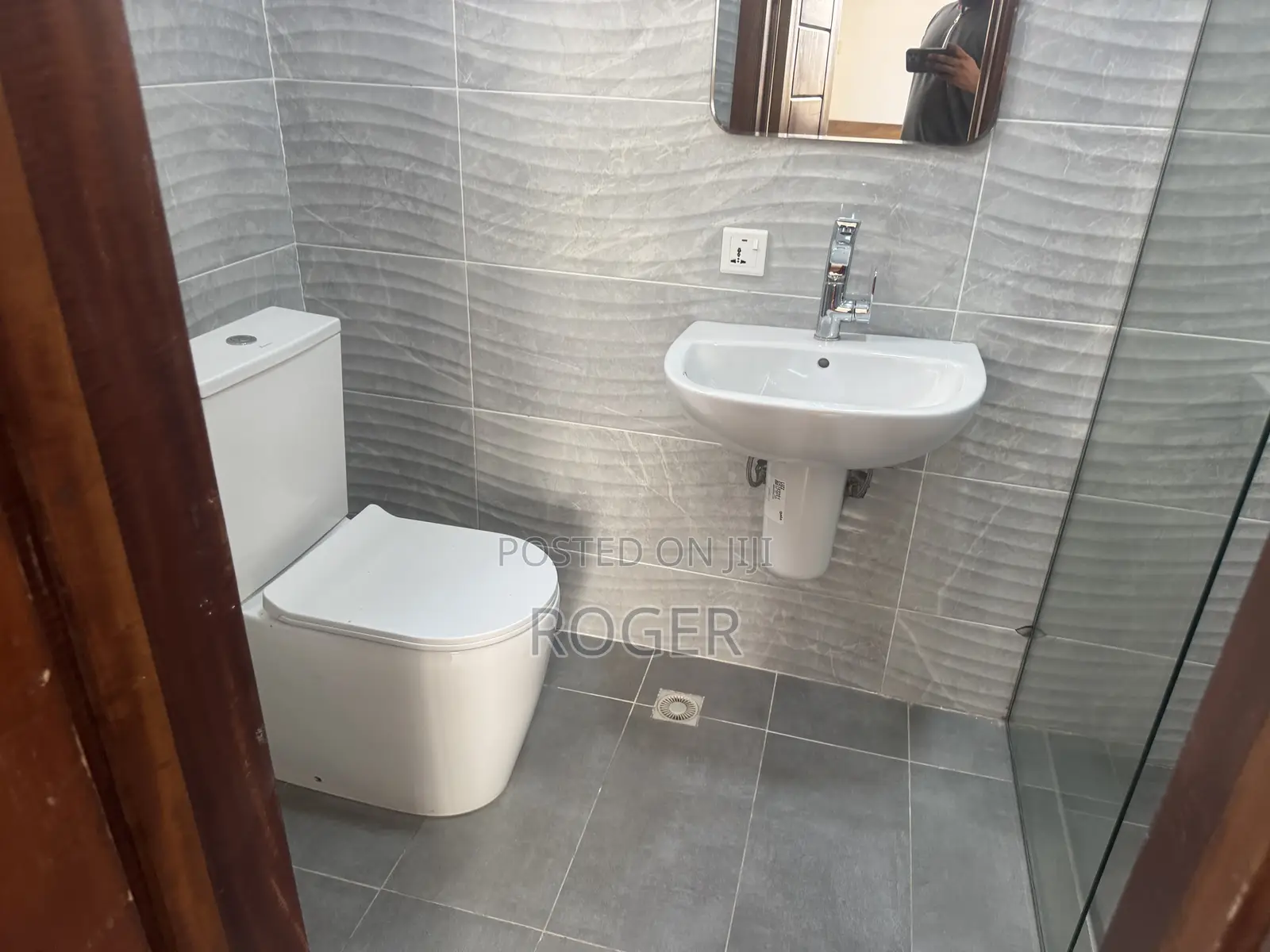 3bdrm House in Achimota Mile 7 for rent