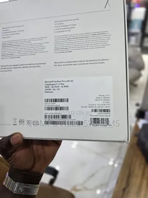 New Microsoft Surface Pro 256 GB Silver