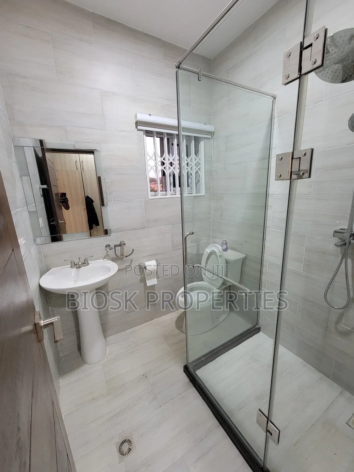 2bdrm Apartment in Biosk Properties, Oyibi for rent