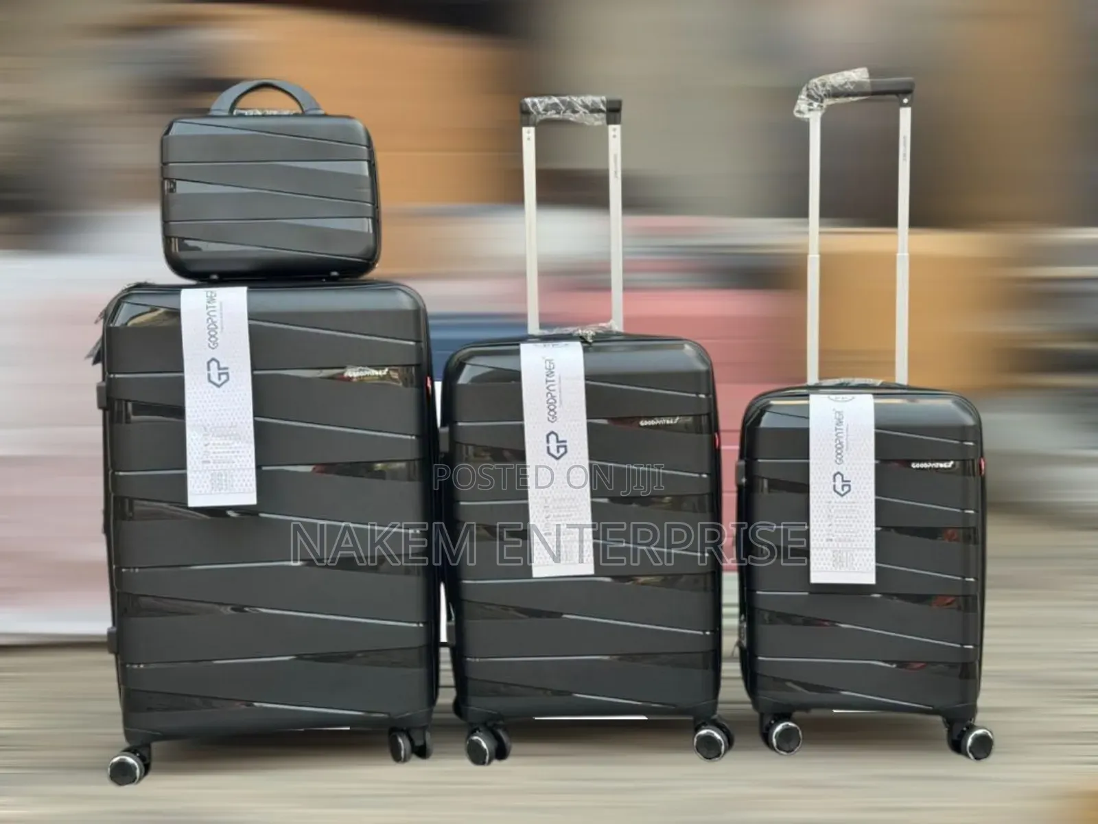 Custom High-Quality Pp Travelling Suitcase With Carry-On