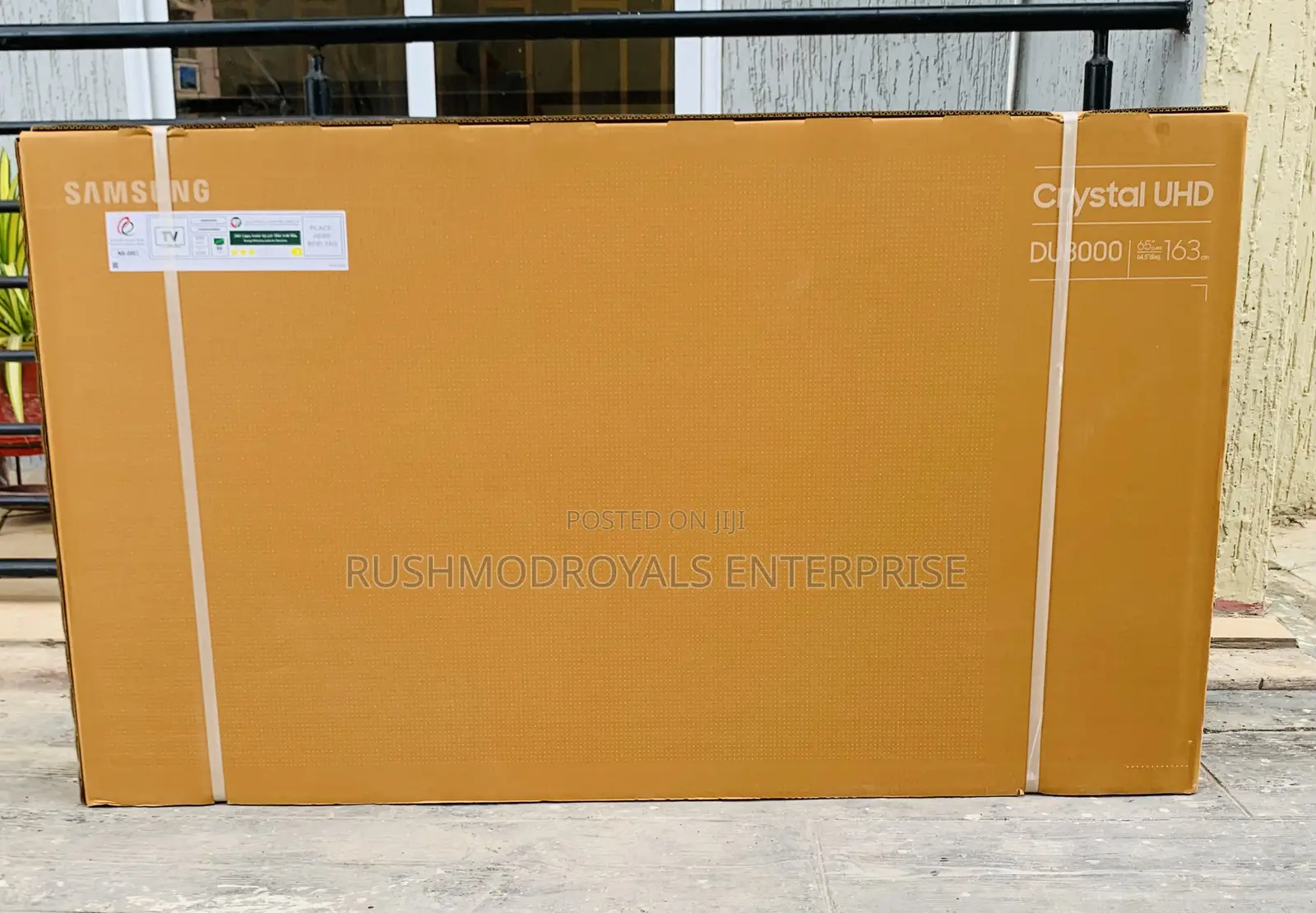 Samsung 65”Du8000: Slim Air Design Crystal Uhd Tv