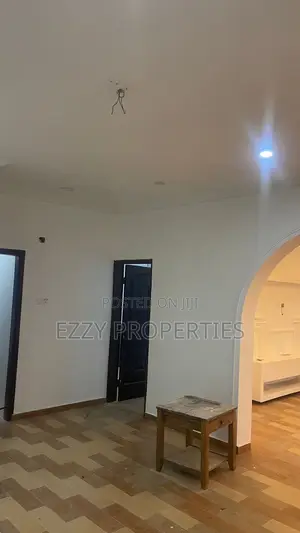 3bdrm Apartment in Lakeside Community 5, Ashaley Botwe for rent