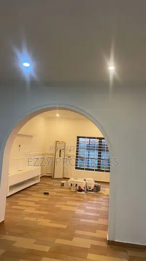 3bdrm Apartment in Lakeside Community 5, Ashaley Botwe for rent