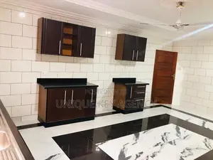 5bdrm Apartment in Unique Key Agency, Accra Metropolitan for rent