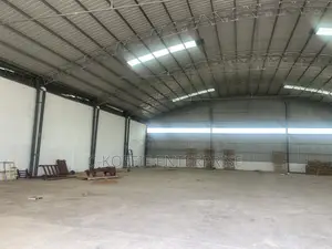 1000 SQM Warehouse With Offices at Circle for Rent