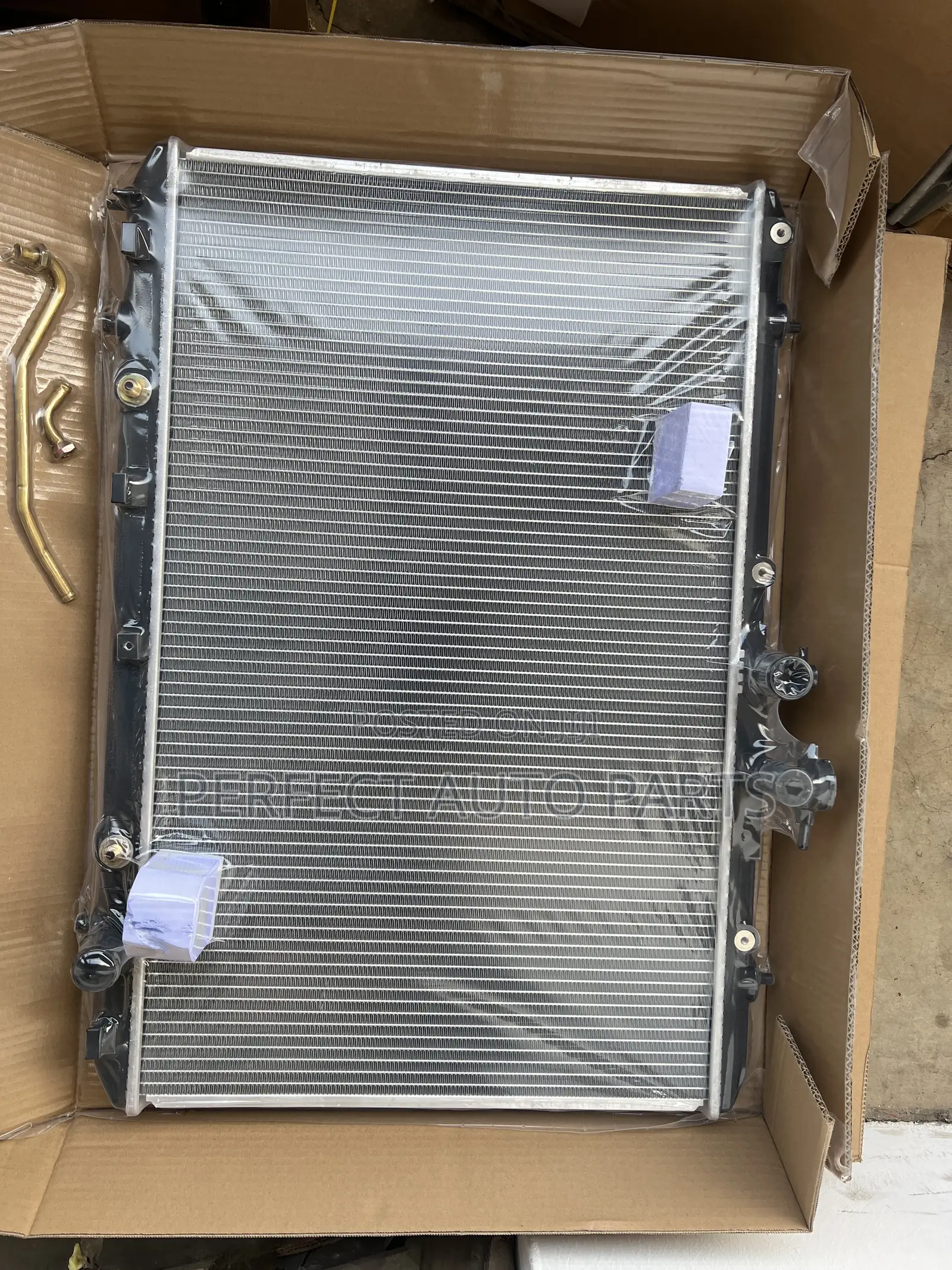 Highlander 2009 Radiator(All Type of Highlander Available)/ Water Tank