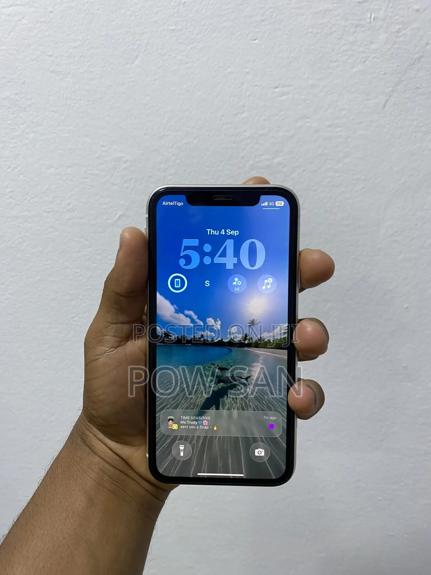 Apple iPhone 11 64 GB White