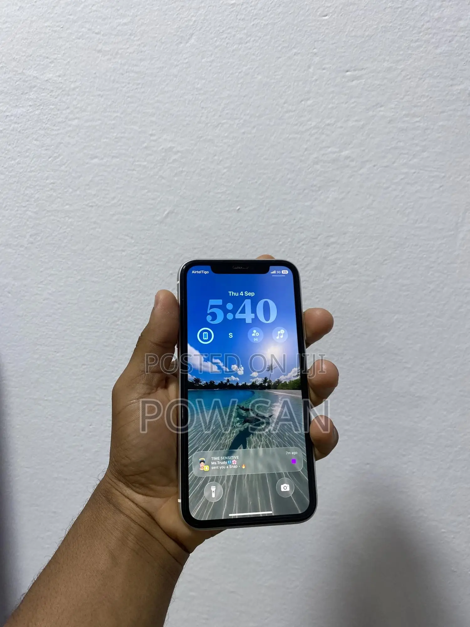 Apple iPhone 11 64 GB White