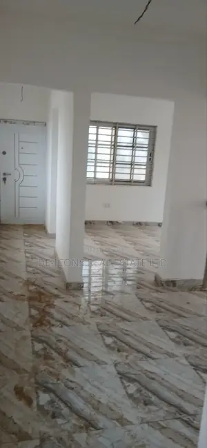4bdrm Duplex in De-Icons Real Estate, Awutu Senya East Municipal