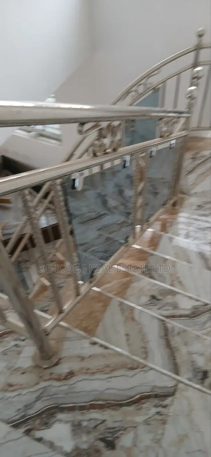 4bdrm Duplex in De-Icons Real Estate, Awutu Senya East Municipal