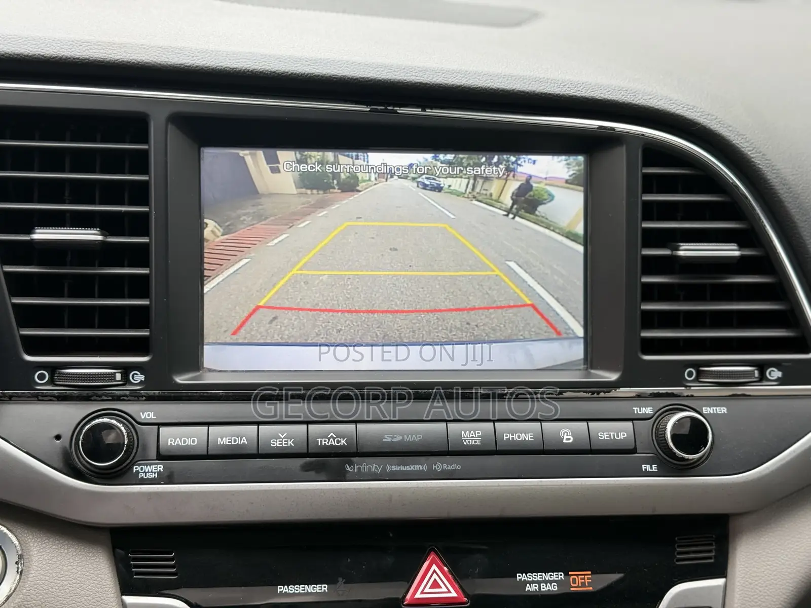 Hyundai Elantra Limited Sedan FWD (2.0L 4cyl 6A) 2017 Gray