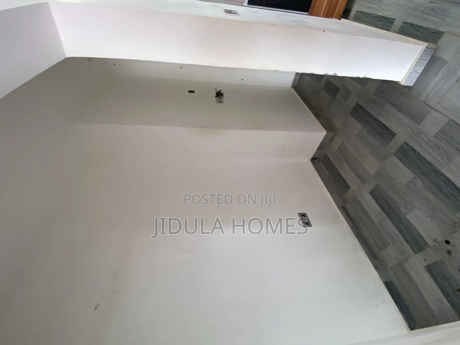 4bdrm Duplex in Agiriganor, School Junction for rent