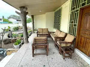 5bdrm House in Kanda, Accra Metropolitan for sale
