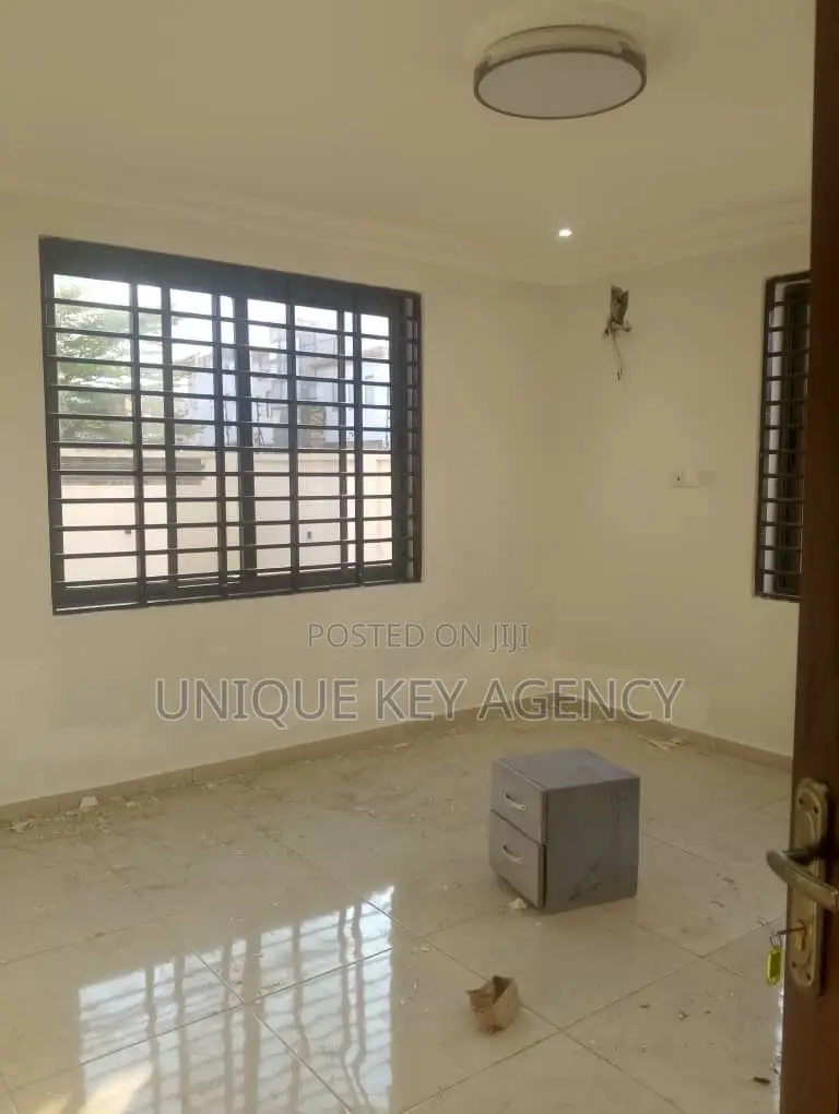 2bdrm Apartment in Unique Key Agency, Tseaddo for rent